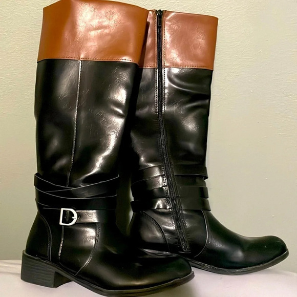 St. John's Bay Shoes - St. John’s Bay vegan leather knee high boots black and brown size 8M